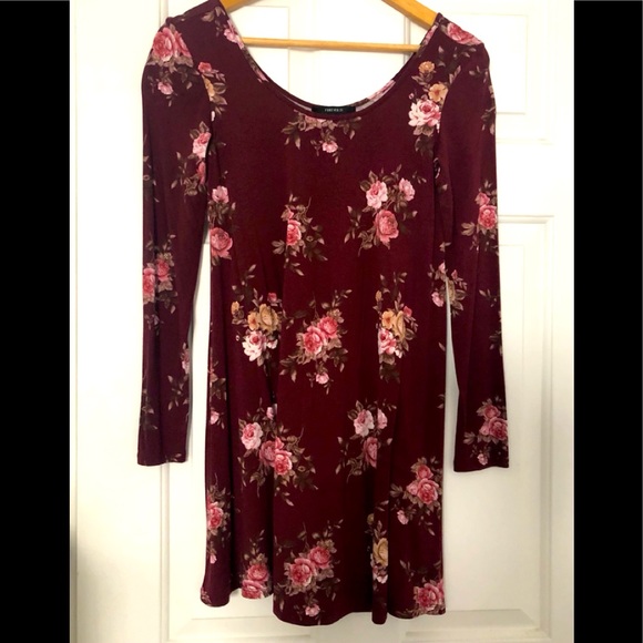 Sexy dress - Picture 1 of 3